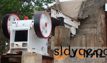 PE颚式(shi)破碎机