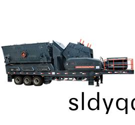 移动反击式破(po)碎站