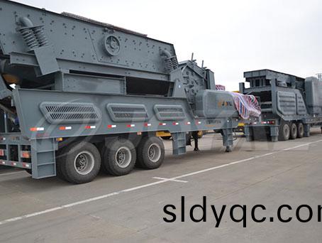 移动反击(ji)式破碎站